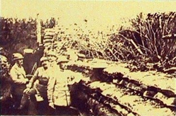 15 Juillet 1916, Croix des Carmes : le général Lebocq au Bois le Prêtre. (photo B.D.I.C.)